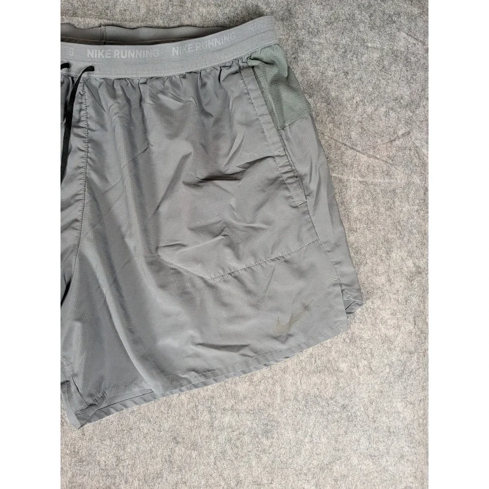 Nike Running Grey Ripstop Athletic Shorts Mesh Panels Pockets Men's Training